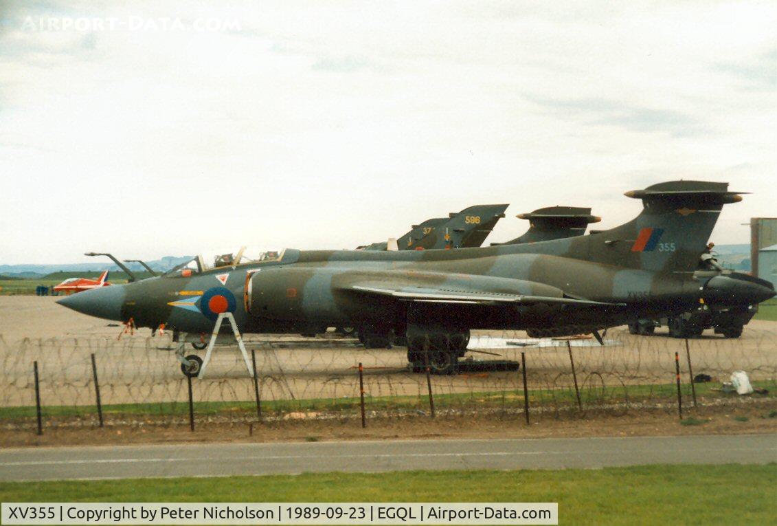 XV355, 1967 Hawker Siddeley Buccaneer S.2B C/N B3-05-67, Buccaneer S.2B of 208 Squadron at RAF Lossiemouth on the flight-line at the 1989 RAF Leuchars Airshow.