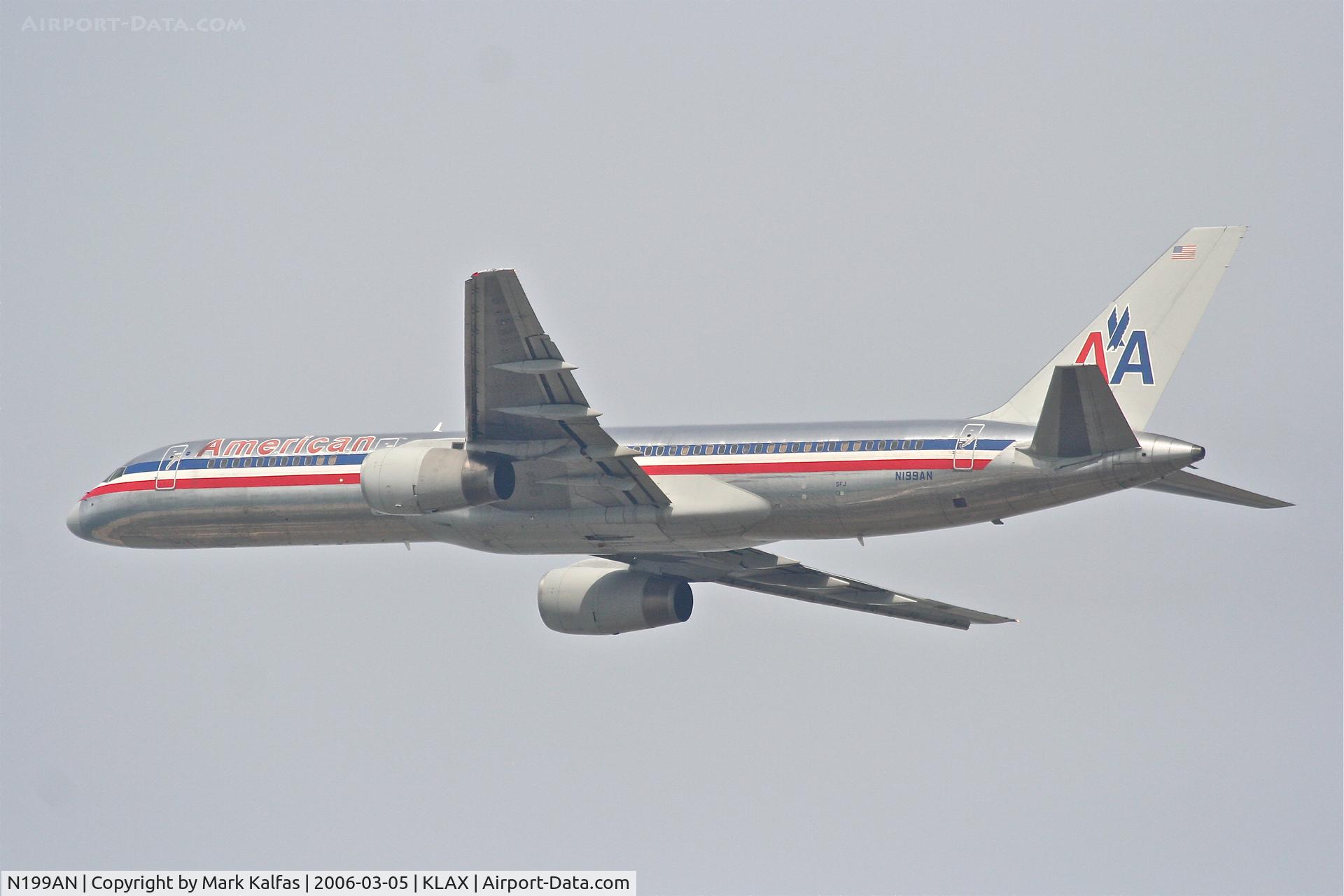N199AN, 2001 Boeing 757-223 C/N 32393, American Airlines Boeing 757-223, N199AN, 25R departure KLAX with a left turn at the coast.
