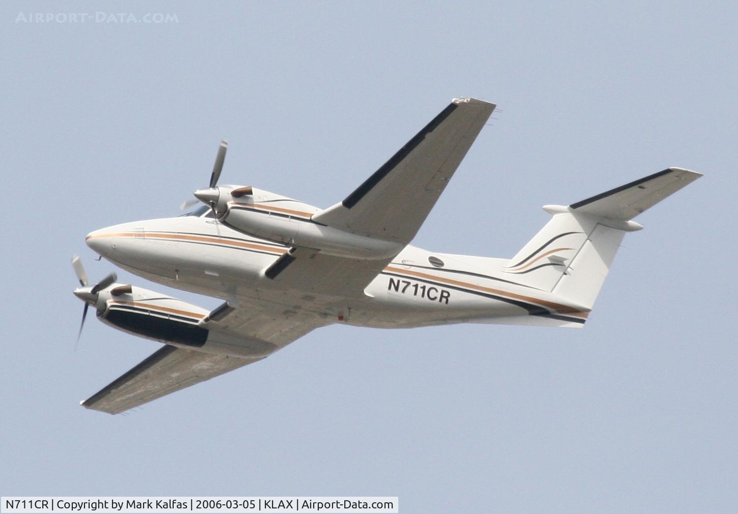 N711CR, 1974 Beech 200 Super King Air C/N BB-16, Ridgeaire Inc. Beech 200, 25I departure KLAX.