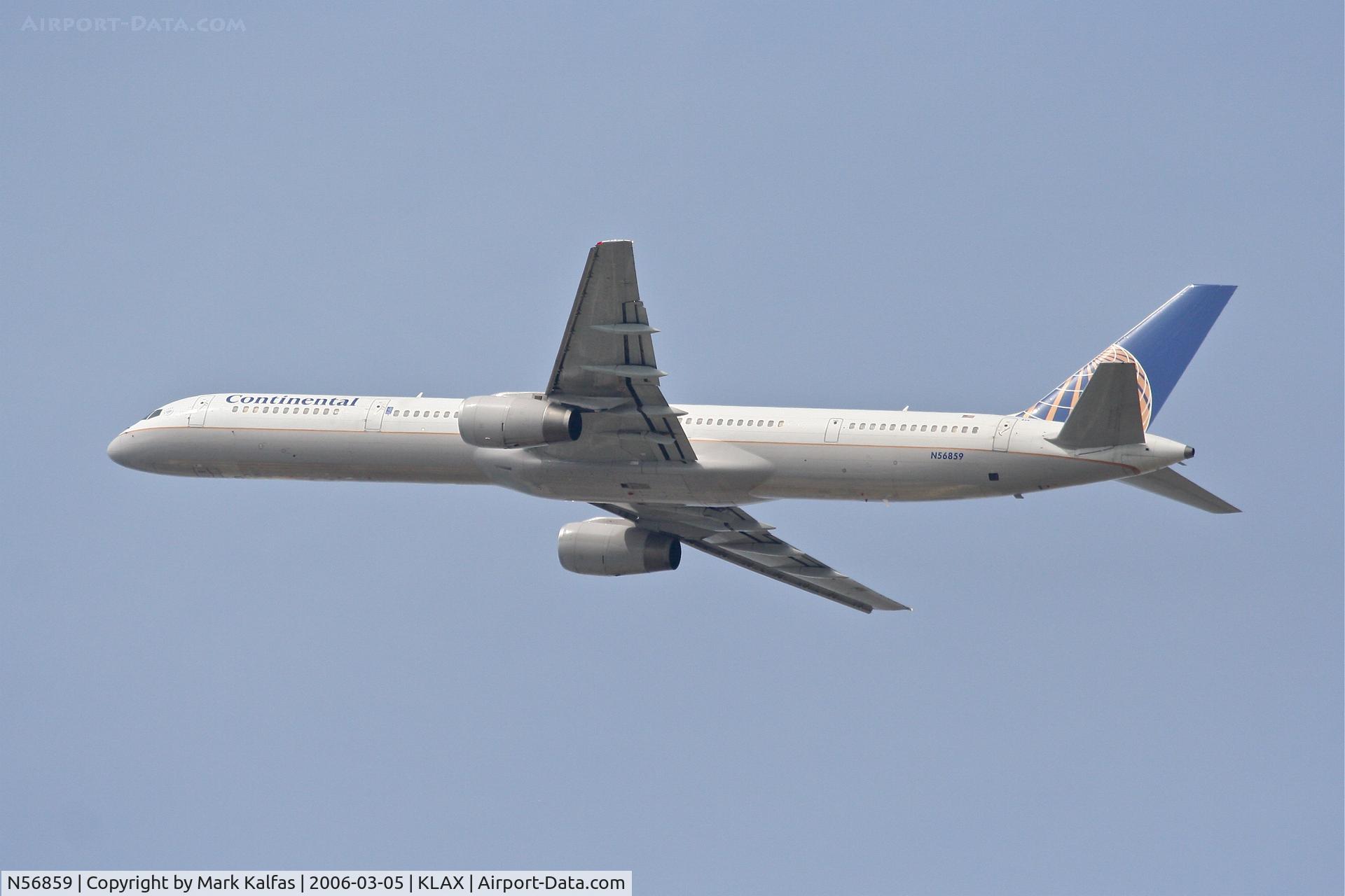 N56859, 2004 Boeing 757-324 C/N 32818, Continental Airlines Boeing 757-324, 25R departure KLAX.
