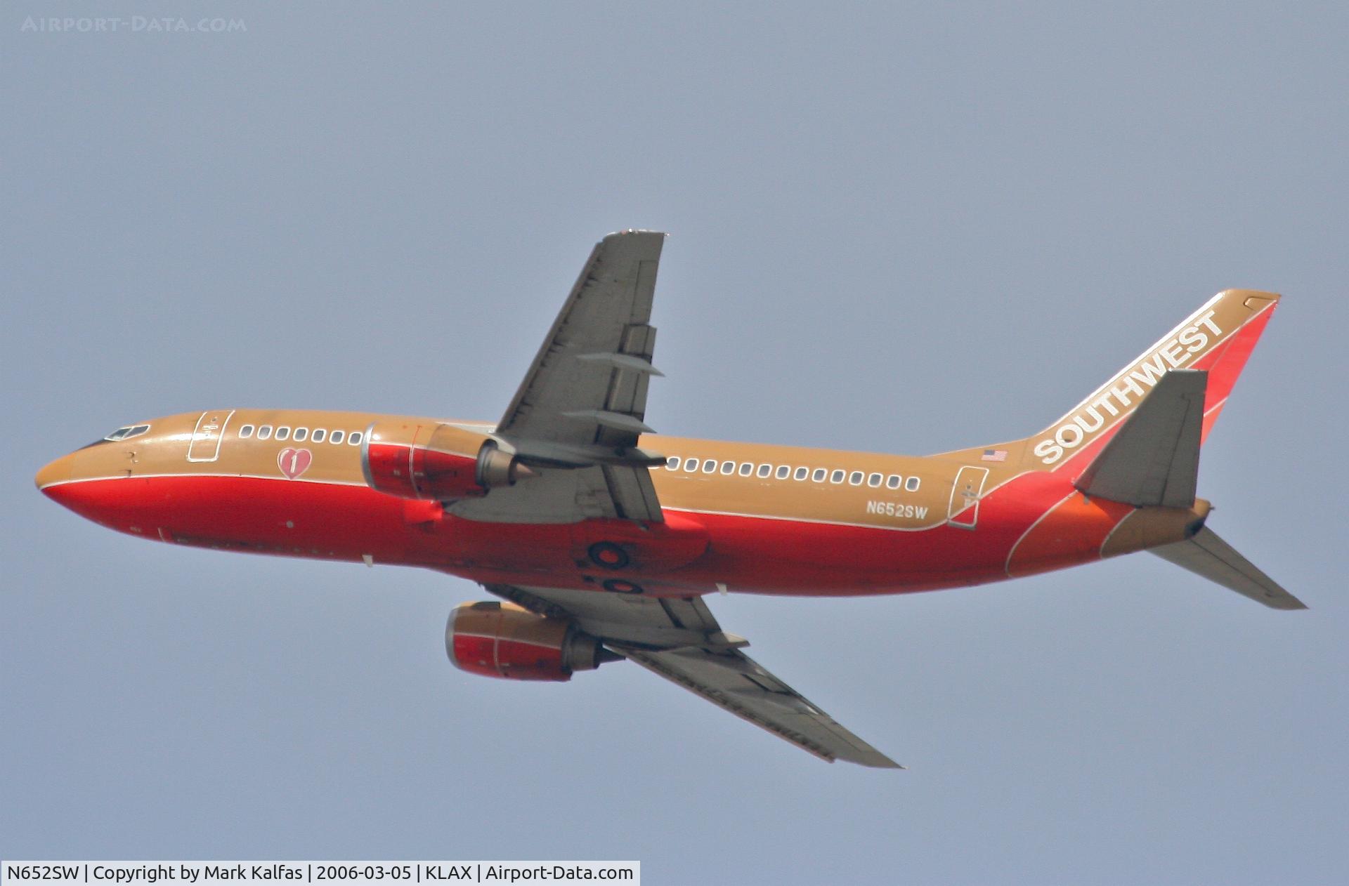 N652SW, 1997 Boeing 737-3H4 C/N 27722, Southwest Airlines Boeing 737-3H4, 25R departure KLAX.