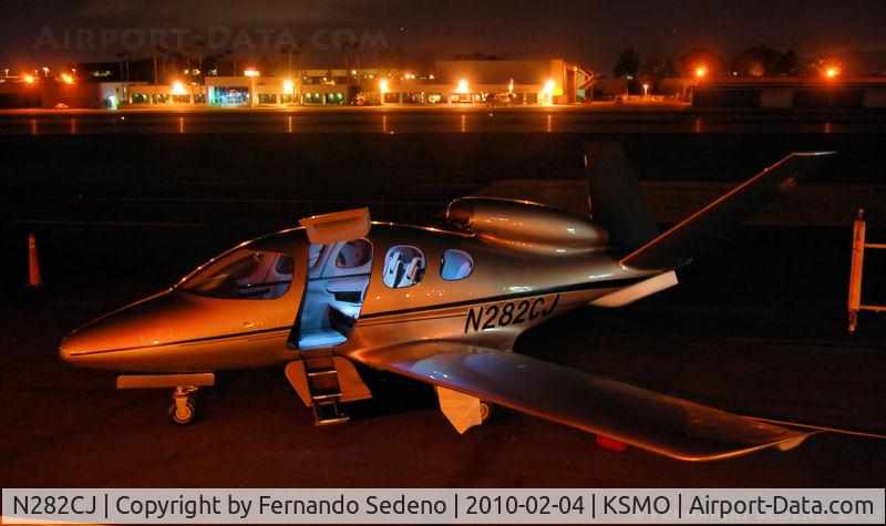 N282CJ, 2002 Cessna 525A CitationJet CJ2 C/N 525A-0082, Cirrus Vision SF50 (Mockup)