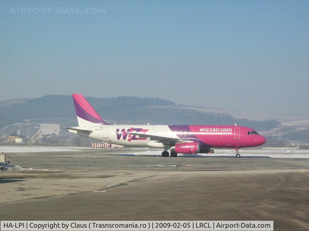 HA-LPI, 2006 Airbus A320-232 C/N 2752, After landing