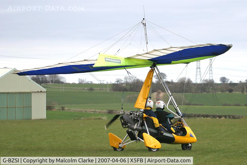 G-BZSI, 2001 Pegasus Quantum 15 C/N 7787, Pegasus Quantum 15 at Fishburn Airfield in 2007.