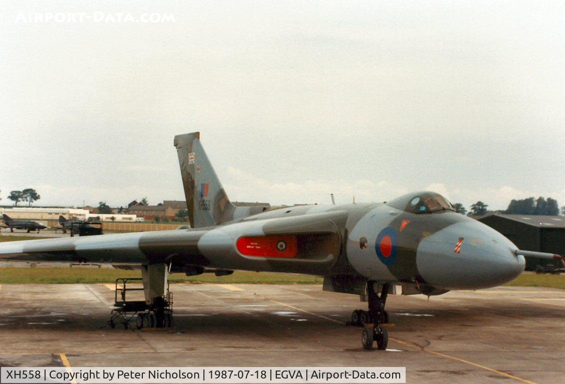 XH558, 1960 Avro Vulcan B.2 C/N Set 12, Avro Vulcan of RAF Waddington's Vulcan Display Team on the flight-line at the 1987 Intnl Air Tattoo at RAF Fairford.