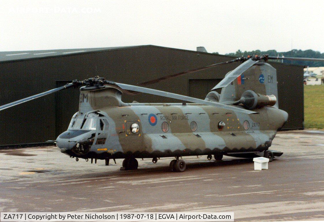 ZA717, 1982 Boeing Vertol Chinook HC.1 C/N M/A029/B-848, Another view of the 7 Squadron Chinook HC.1 on display at the 1987 Intnl Air Tattoo at RAF Fairford.