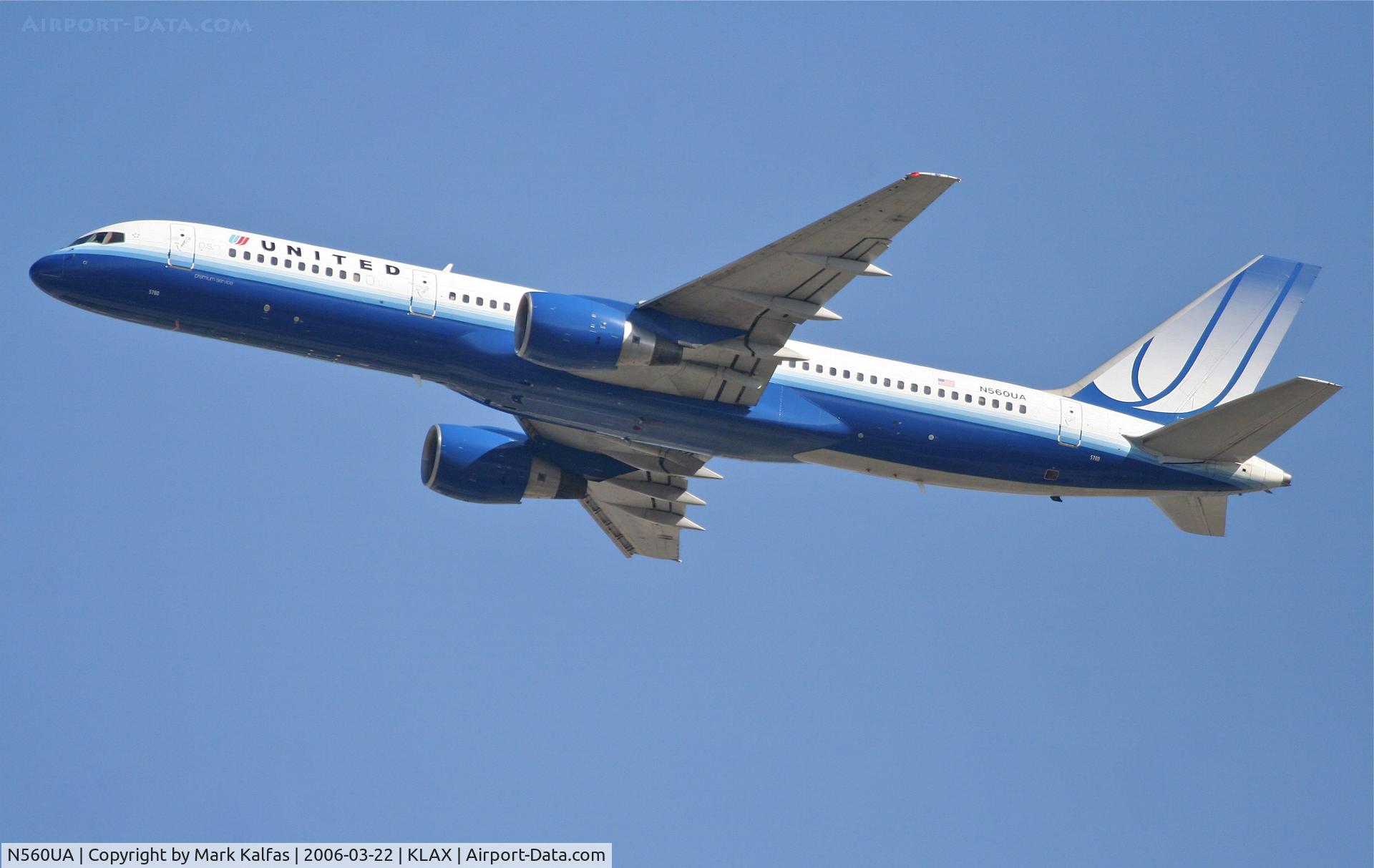N560UA, 1992 Boeing 757-222 C/N 26660, United Airlines Boeing 757-222, N560UA RWY 25R departure KLAX.