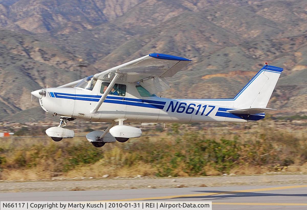N66117, 1974 Cessna 150M C/N 15075848, In the flare