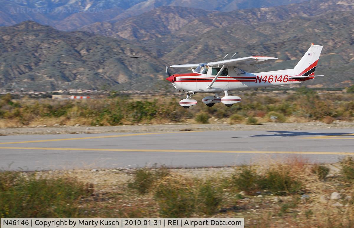 N46146, 1978 Cessna 152 C/N 15283007, Landing Runway 26