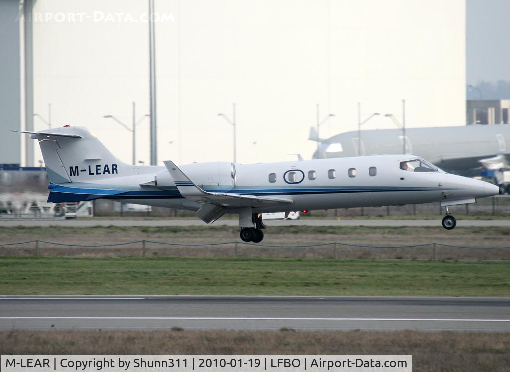 M-LEAR, Learjet 31A C/N 31-011, Landing rwy 14R