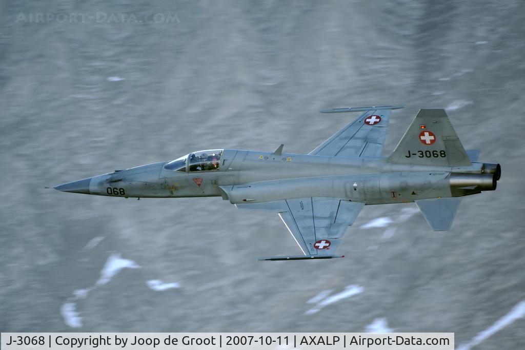 J-3068, Northrop F-5E Tiger II C/N L.1068, Live firing at the Axalp-Ebenfluh range