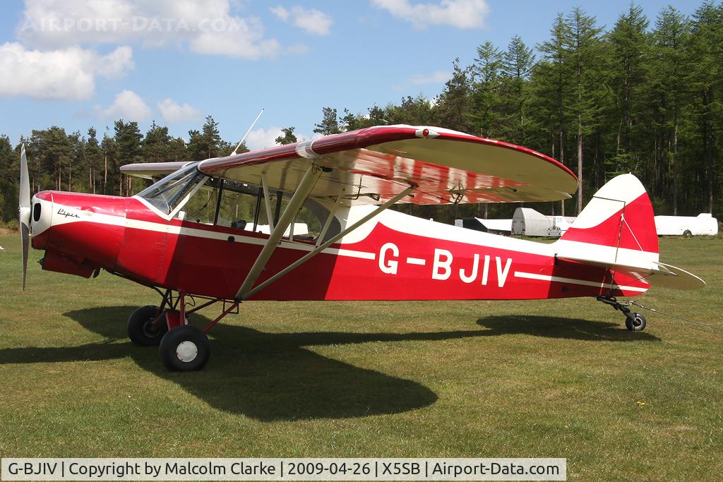 G-BJIV, 1965 Piper PA-18-150 Super Cub C/N 18-8262, Piper PA-18-150(180M) Super Cub at Sutton Bank, North Yorkshire in 2009.