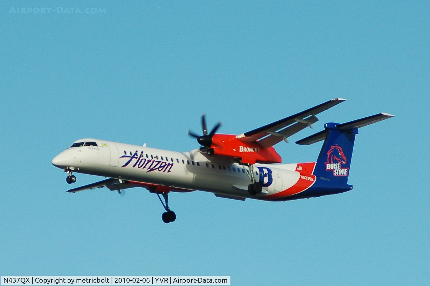 N437QX, 2009 De Havilland Canada DHC-8-402Q Dash 8 C/N 4240, Landing at YVR