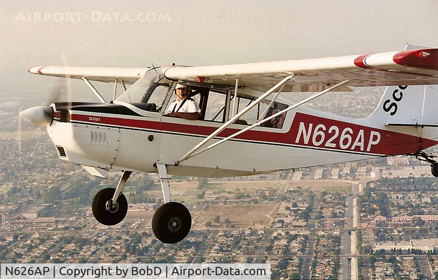 N626AP, 1975 Bellanca 8GCBC C/N 176-75, Hard at work banner towing