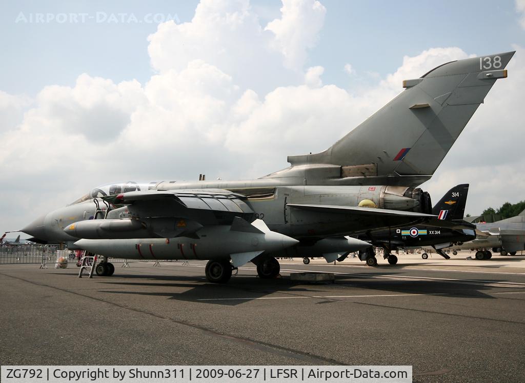 ZG792, 1992 Panavia Tornado GR.4 C/N 914/BS191/3455, Static display during LFSR Airshow 2009