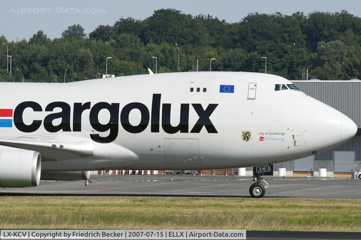 LX-KCV, 1997 Boeing 747-4R7F/SCD C/N 25868, taxying to the active
