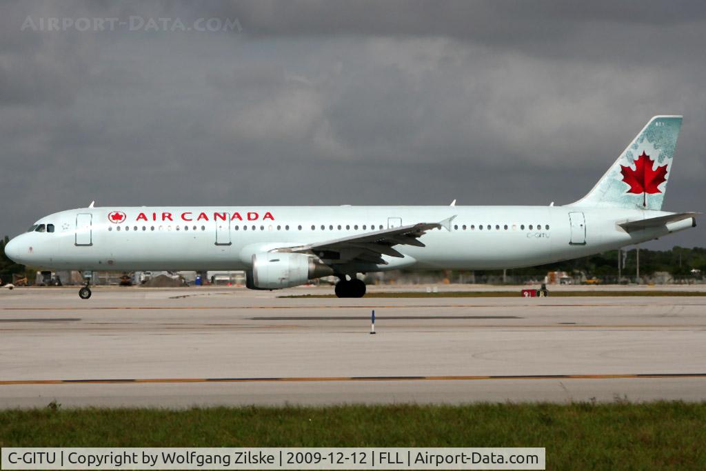 C-GITU, 2001 Airbus A321-211 C/N 1602, visitor