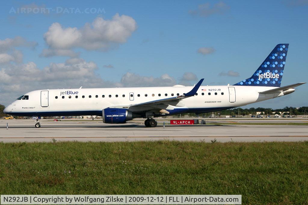 N292JB, 2008 Embraer ERJ-190-100 IGW 190AR C/N 19000179, visitor