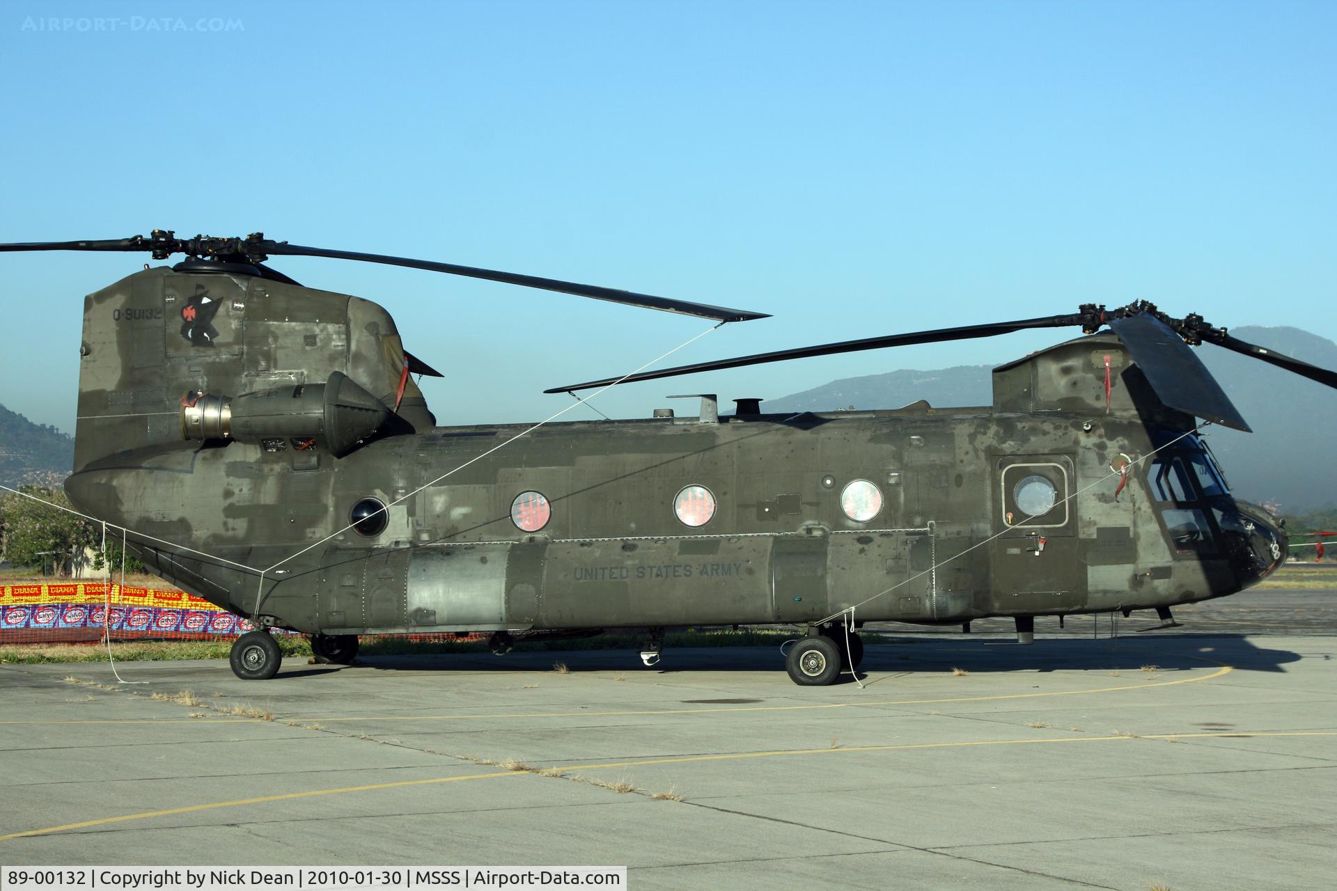 89-00132, 1970 Boeing CH-47D Chinook C/N M.3286, MSSS Based in Honduras and made the trip for display in the static at Ilopango 2010, this airframe is ex CH-47C 70-15008 c/n B.651