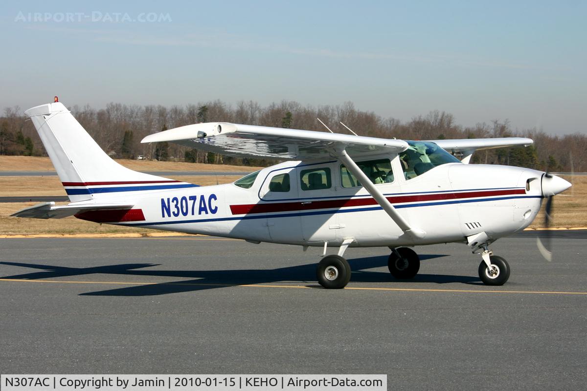 N307AC, 1979 Cessna U206G Stationair C/N U20605256, Coming in to get a cargo pod installed, among other things.