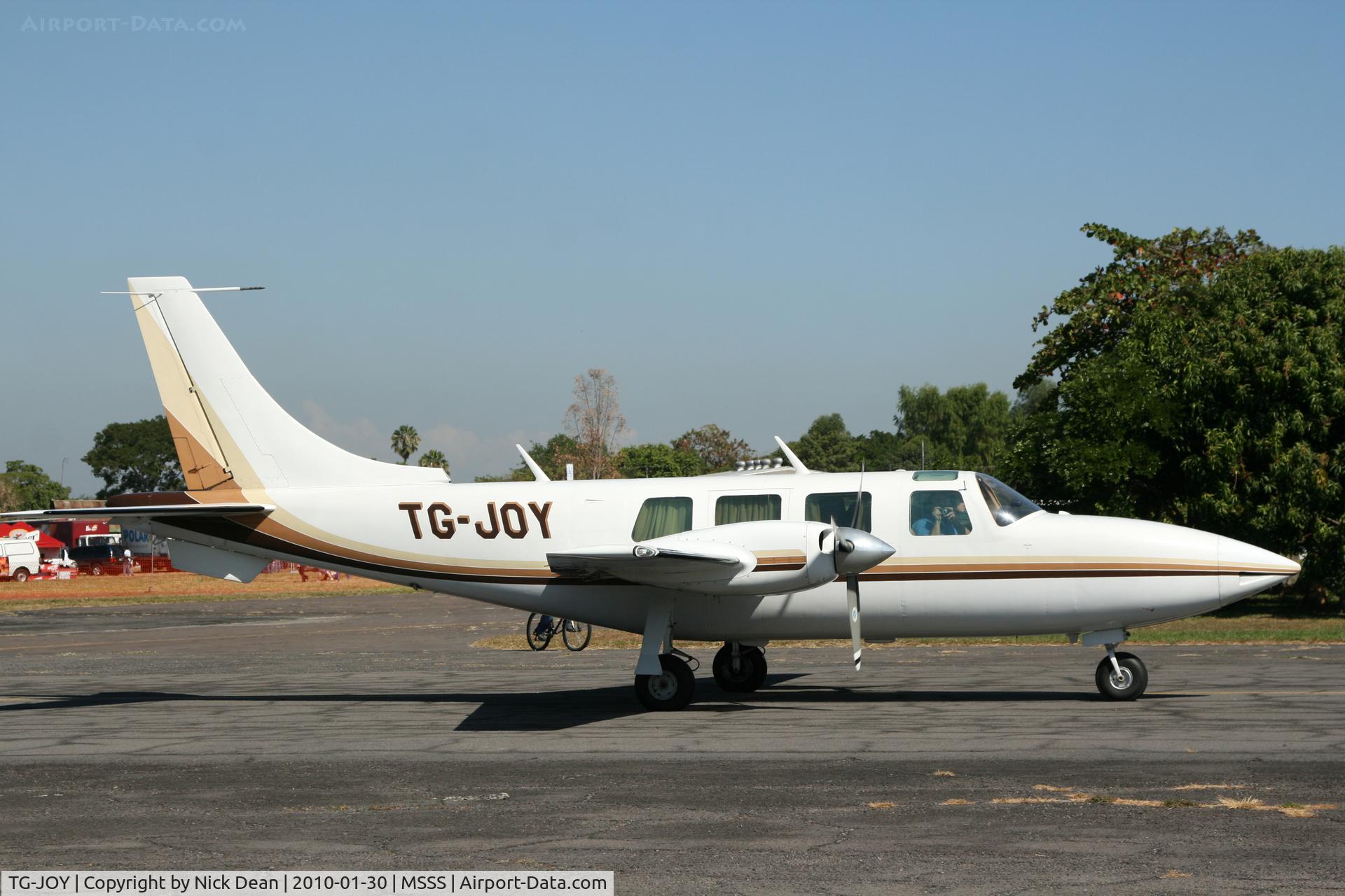 TG-JOY, 1979 Piper PA-60-601B Aerostar C/N 61-0605-7962136, MSSS