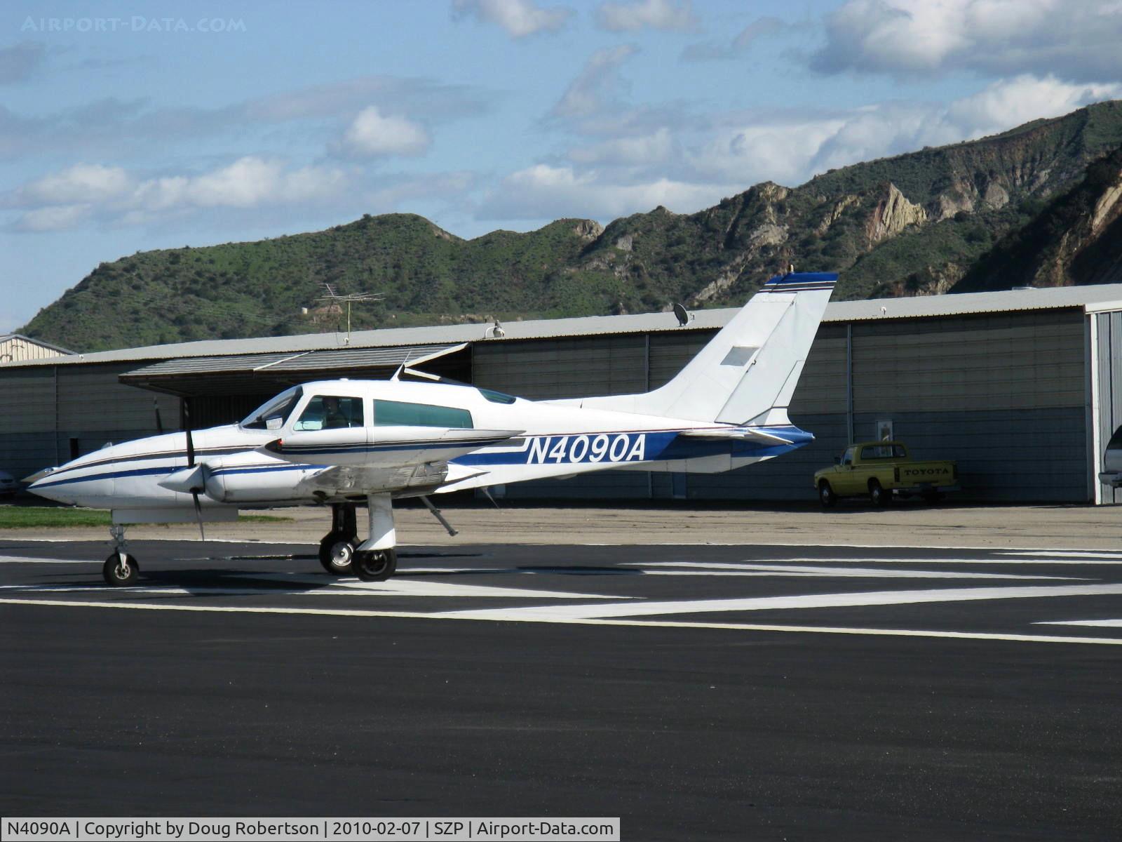 N4090A, 1978 Cessna 310R C/N 310R1368, 1978 Cessna 310R, two Continental IO-520-MBs 285 Hp each, taxi off active