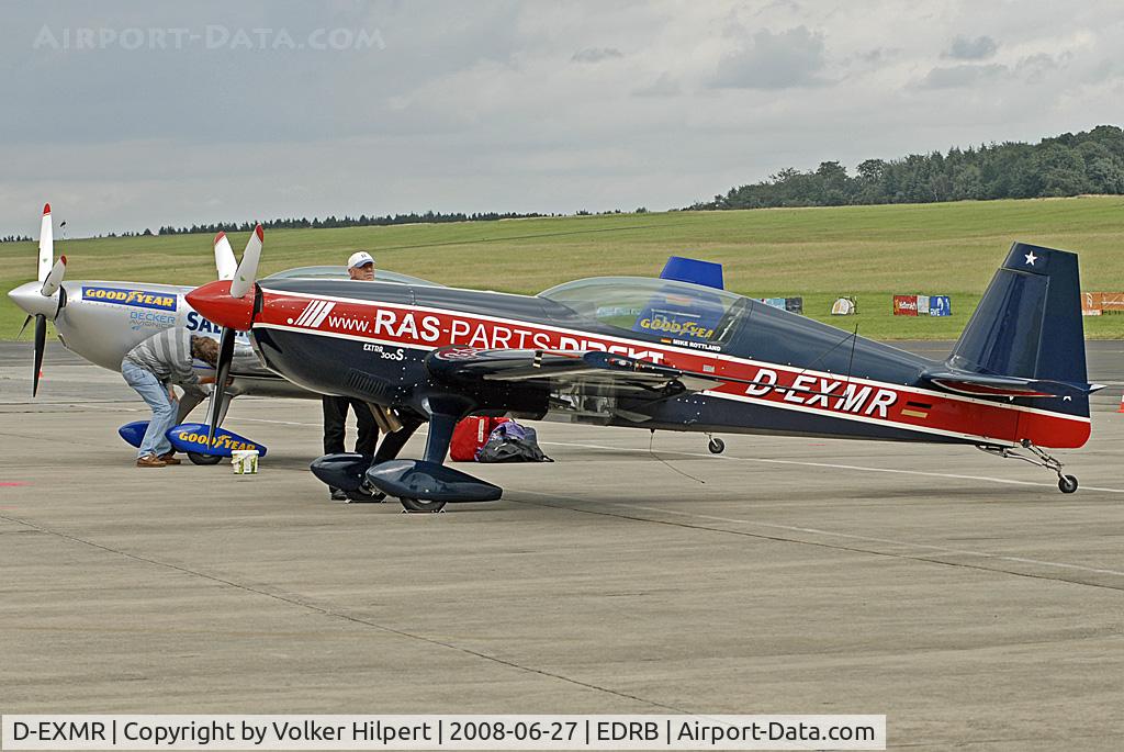 D-EXMR, 1992 Extra EA-300S C/N 002, at BBJ