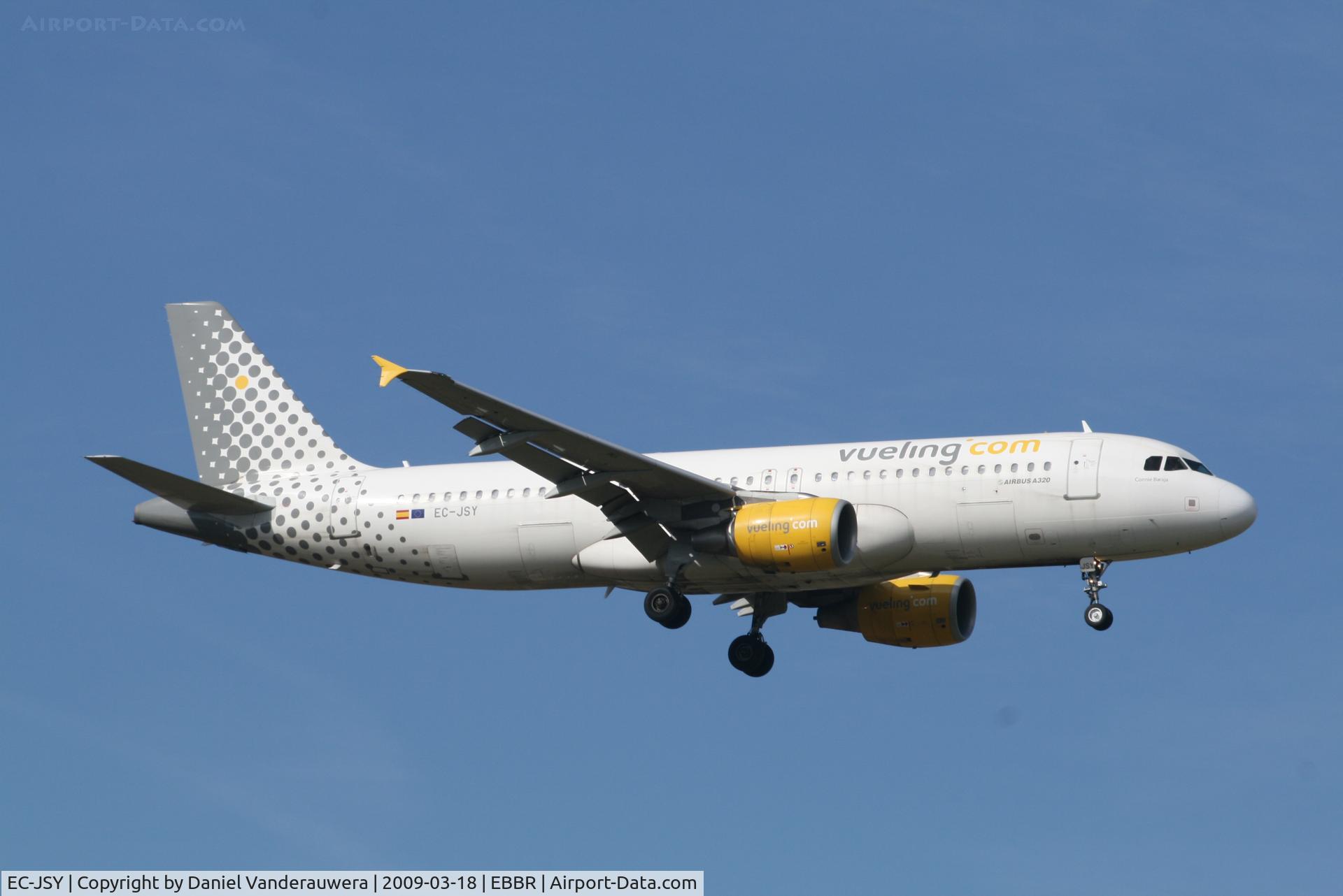 EC-JSY, 2006 Airbus A320-214 C/N 2785, Arrival of flight VY7060 to RWY 02
