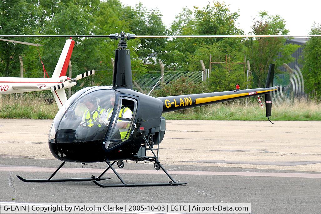 G-LAIN, 1991 Robinson R22 Beta C/N 1992, Robinson R-22 Beta at Cranfield Airport in 2005.