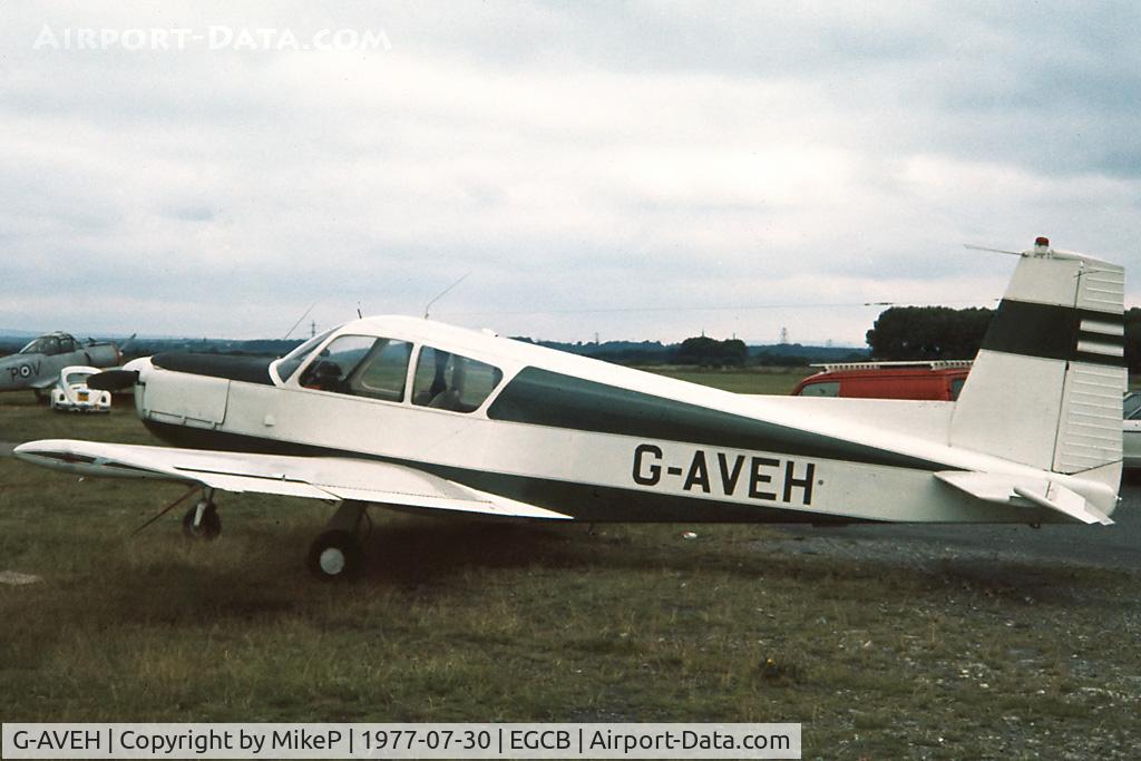 G-AVEH, 1967 SIAI-Marchetti S-205-20R C/N 346, Barton based at the time.