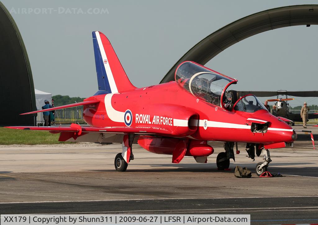 XX179, 1977 Hawker Siddeley Hawk T.1W C/N 026/312026, Parked after arrival...
