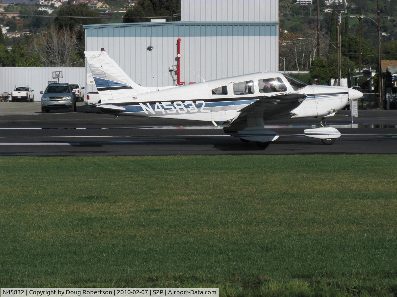N45832, 1977 Piper PA-28-181 C/N 28-7890048, 1977 Piper PA-28-181 ARCHER II, Lycoming O&VO-360 180 Hp, landing roll Rwy 04