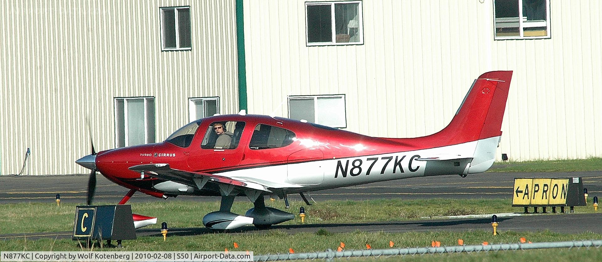 N877KC, Cirrus SR22 C/N 3432, looking for traffic