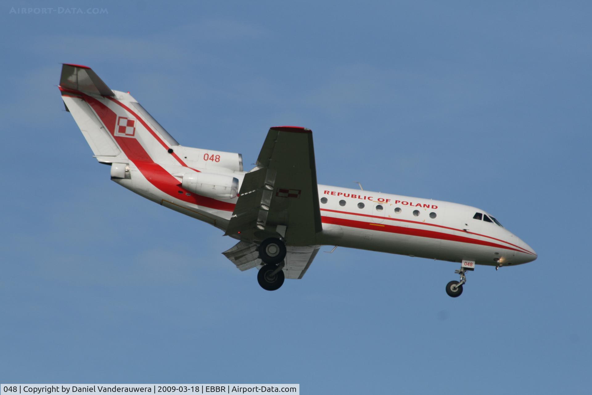 048, 1980 Yakovlev Yak-40 C/N 9021660, Descending to RWY 02
