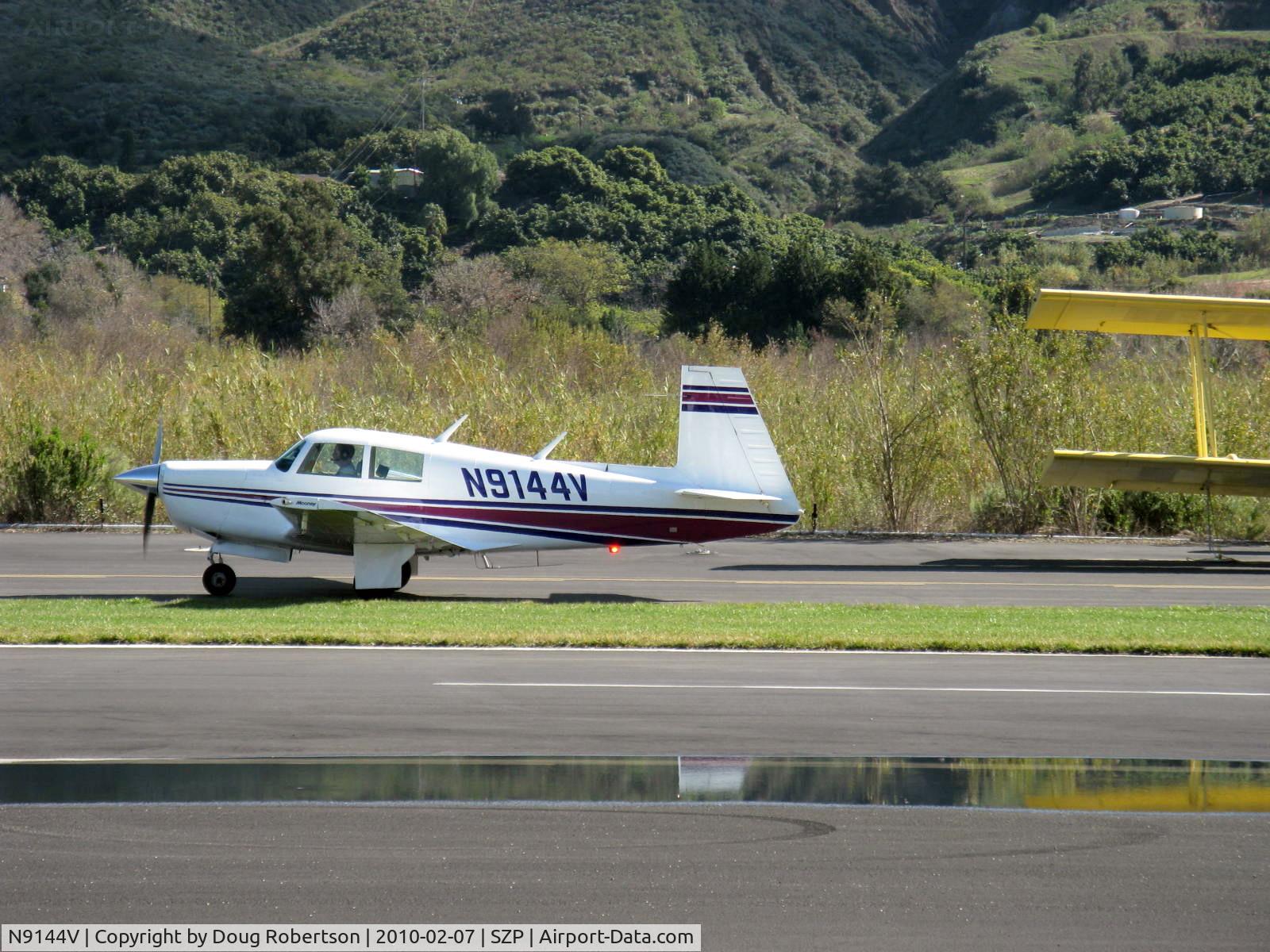 N9144V, 1969 Mooney M20E C/N 690029, 1969 Mooney M20E CHAPARRAL, Lycoming IO-360-A1A 200 Hp, taxi