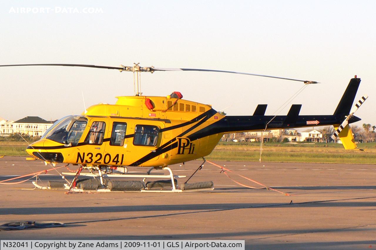 N32041, 1991 Bell 206L-3 LongRanger III C/N 51539, At Galveston Scholes Field