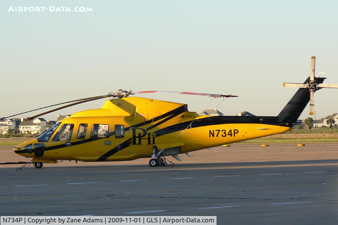 N734P, 2005 Sikorsky S-76C C/N 760600, At Galveston Scholes Field