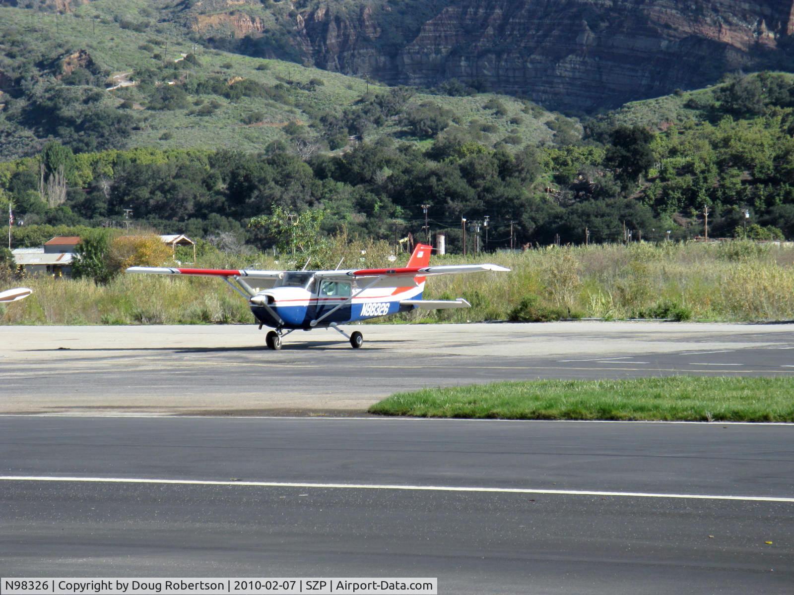 N98326, 1984 Cessna 172P C/N 17276278, 1984 Cessna 172P SKYHAWK II, Lycoming O-320-D2J  160 Hp