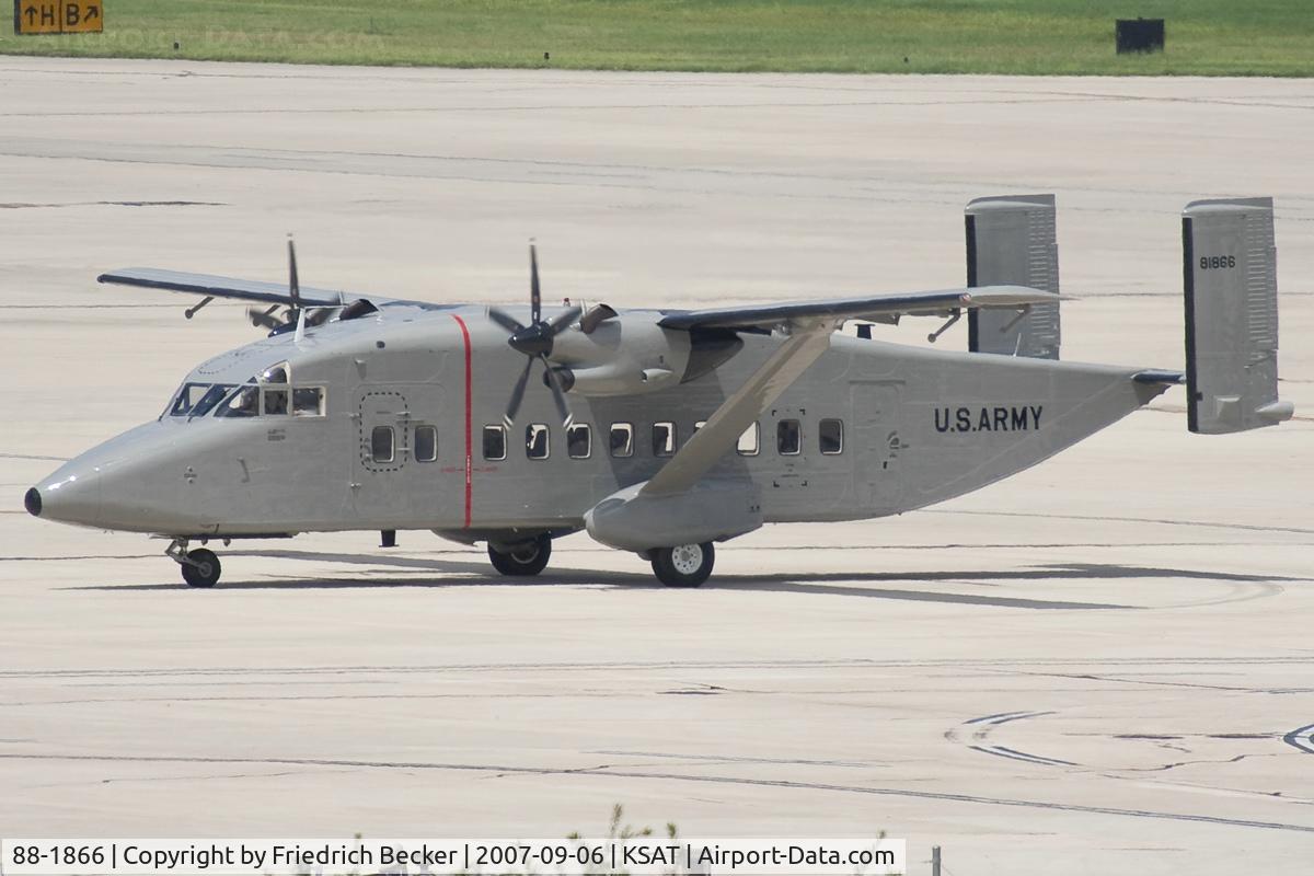 88-1866, 1988 Short C-23C Sherpa C/N SH3206, US Army C-23A taxying to the gate