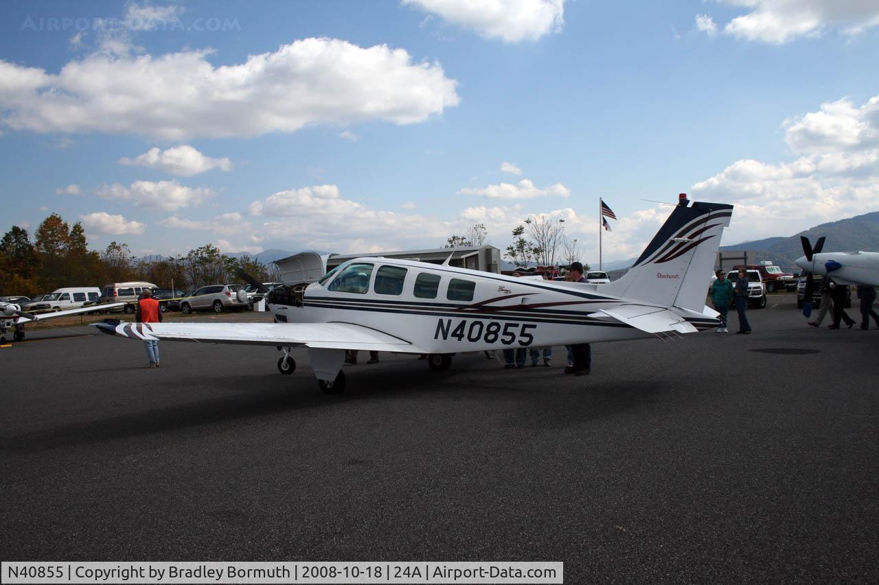N40855, 2000 Raytheon Aircraft Company A36 Bonanza C/N E-3298, A great day to take pictures!