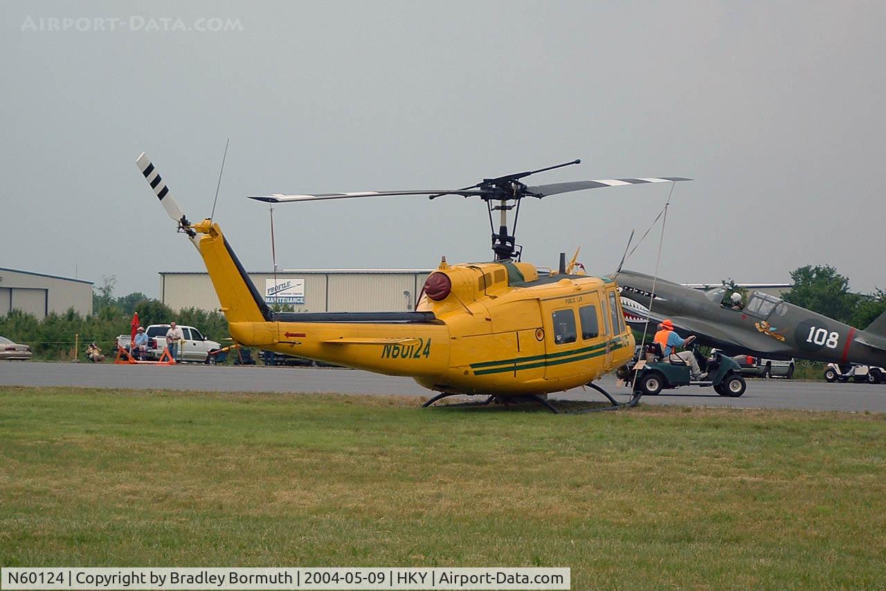 N60124, Bell UH-1H (205) Iroquois C/N 10419, A great day to take pictures!