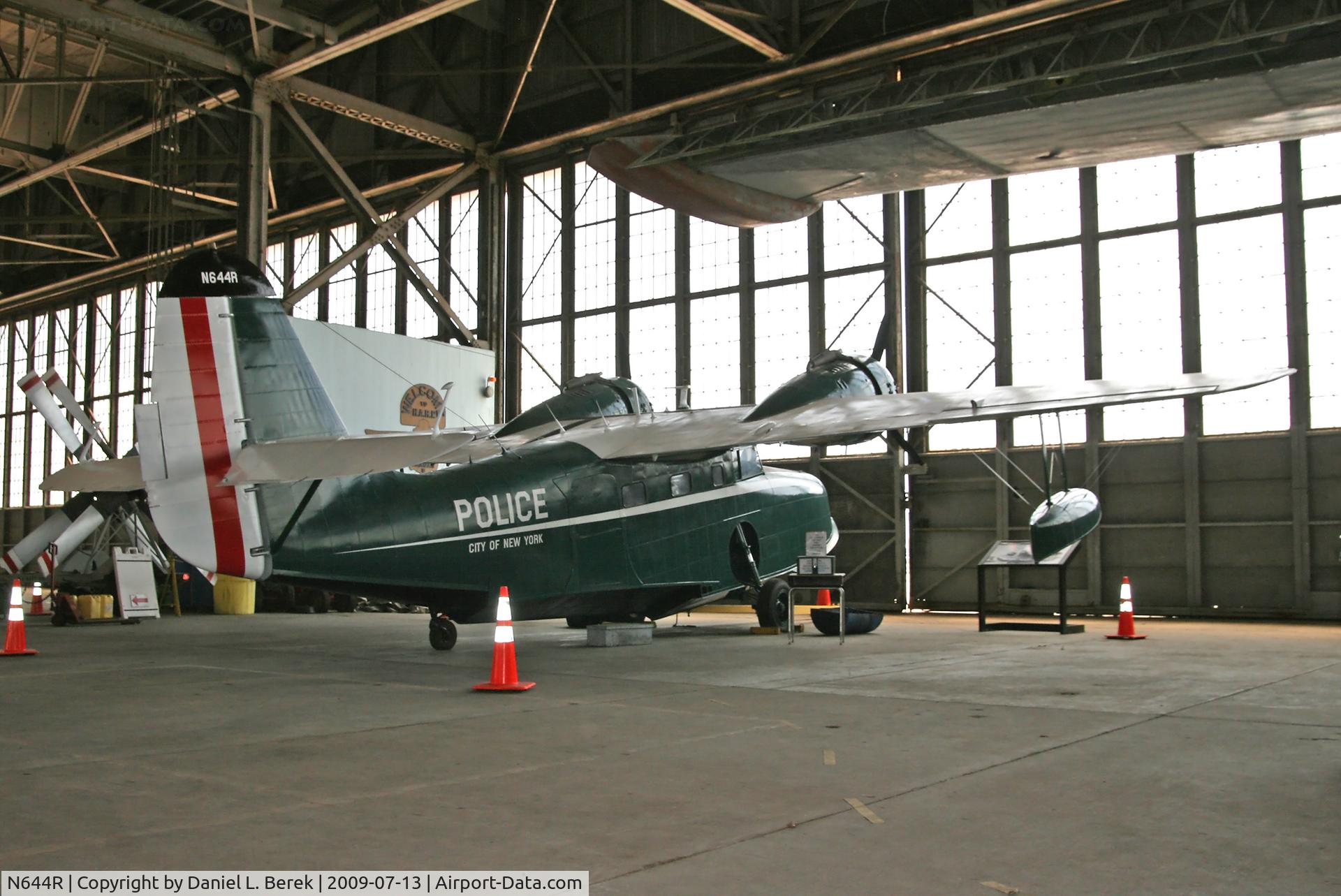 N644R, 1945 Grumman G-21A Goose C/N B-130, This aircraft has been restored and painted in the markings of the NYPD.