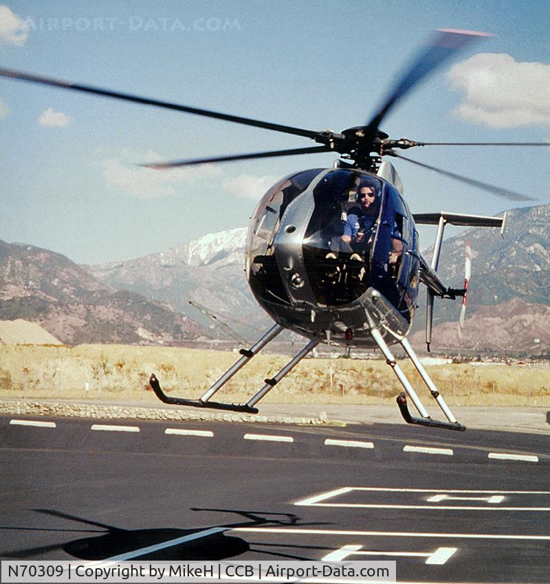 N70309, Hughes 369E C/N 0085E, At the Yehnert Helicopter shop