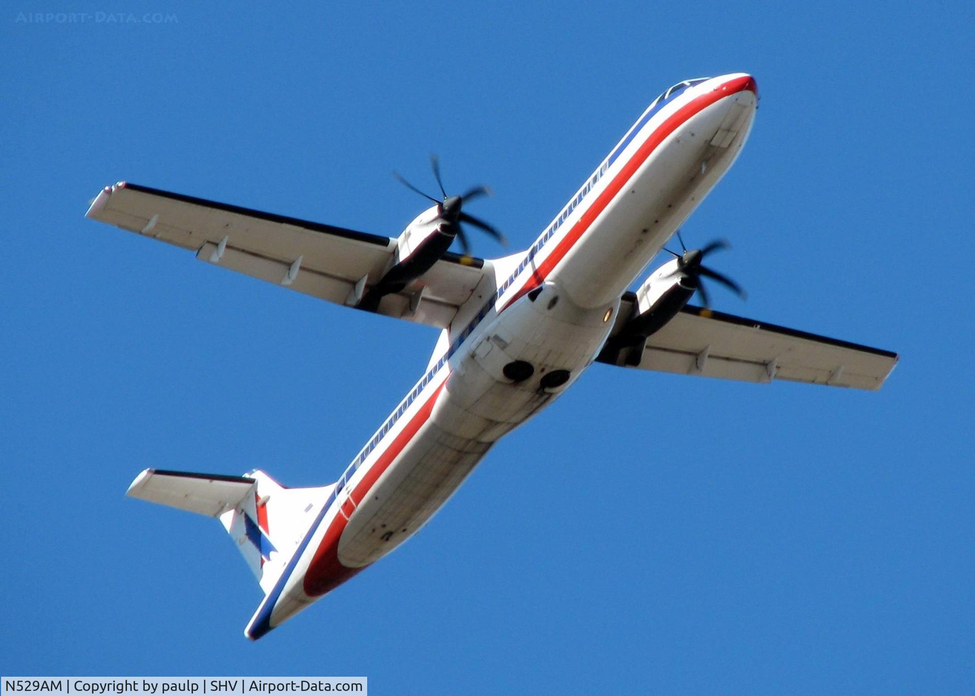 N529AM, 1997 ATR 72-212A C/N 529, Off of runway 05 at Shreveport Regional.