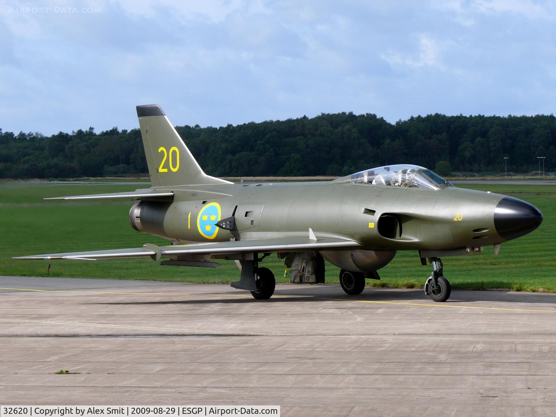 32620, Saab J32D Lansen C/N 32-620, Saab SJ32E Lansen 32620/20/1 Swedish Air Force Historic Flight