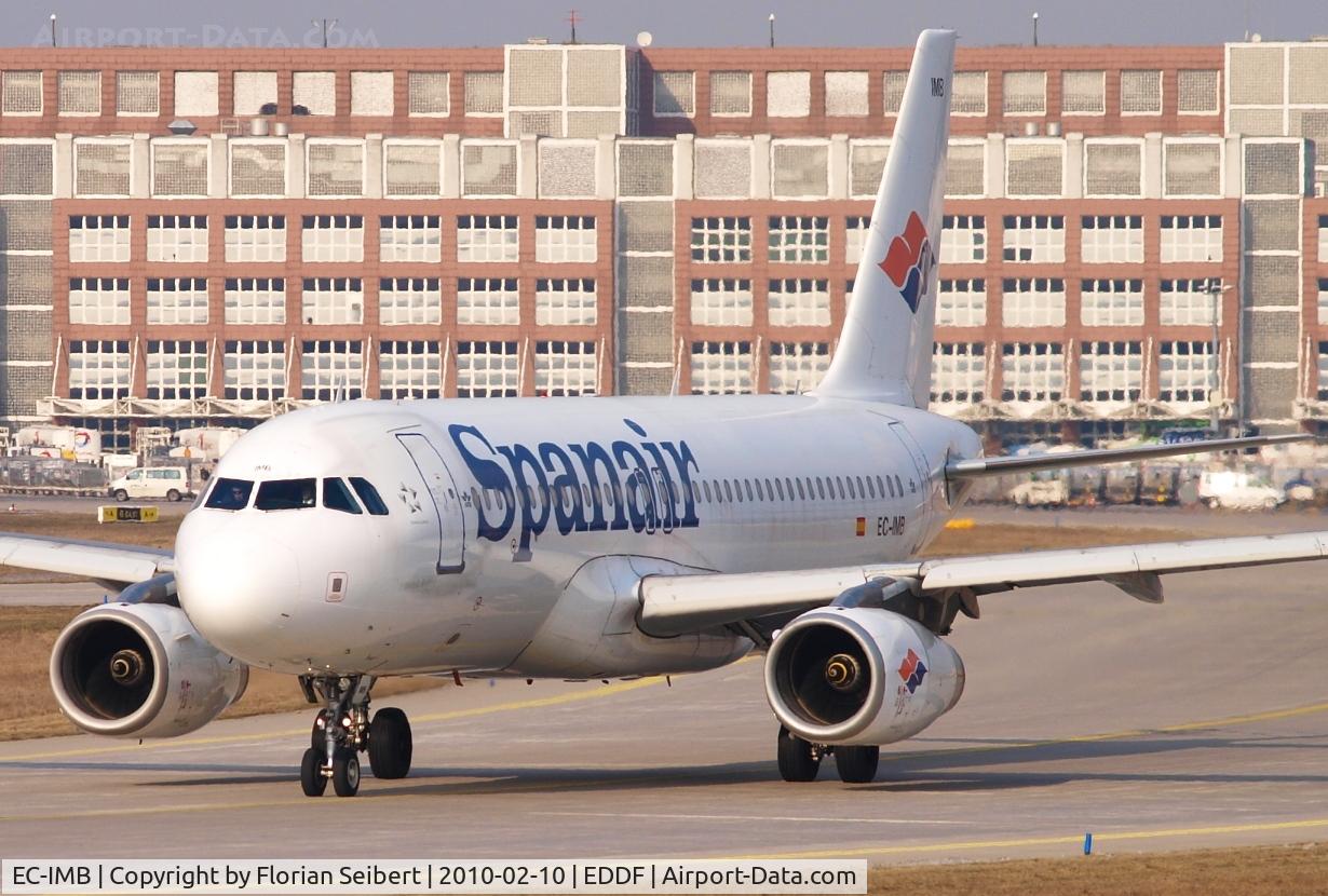 EC-IMB, 2003 Airbus A320-232 C/N 1933, taxi to rwy 18