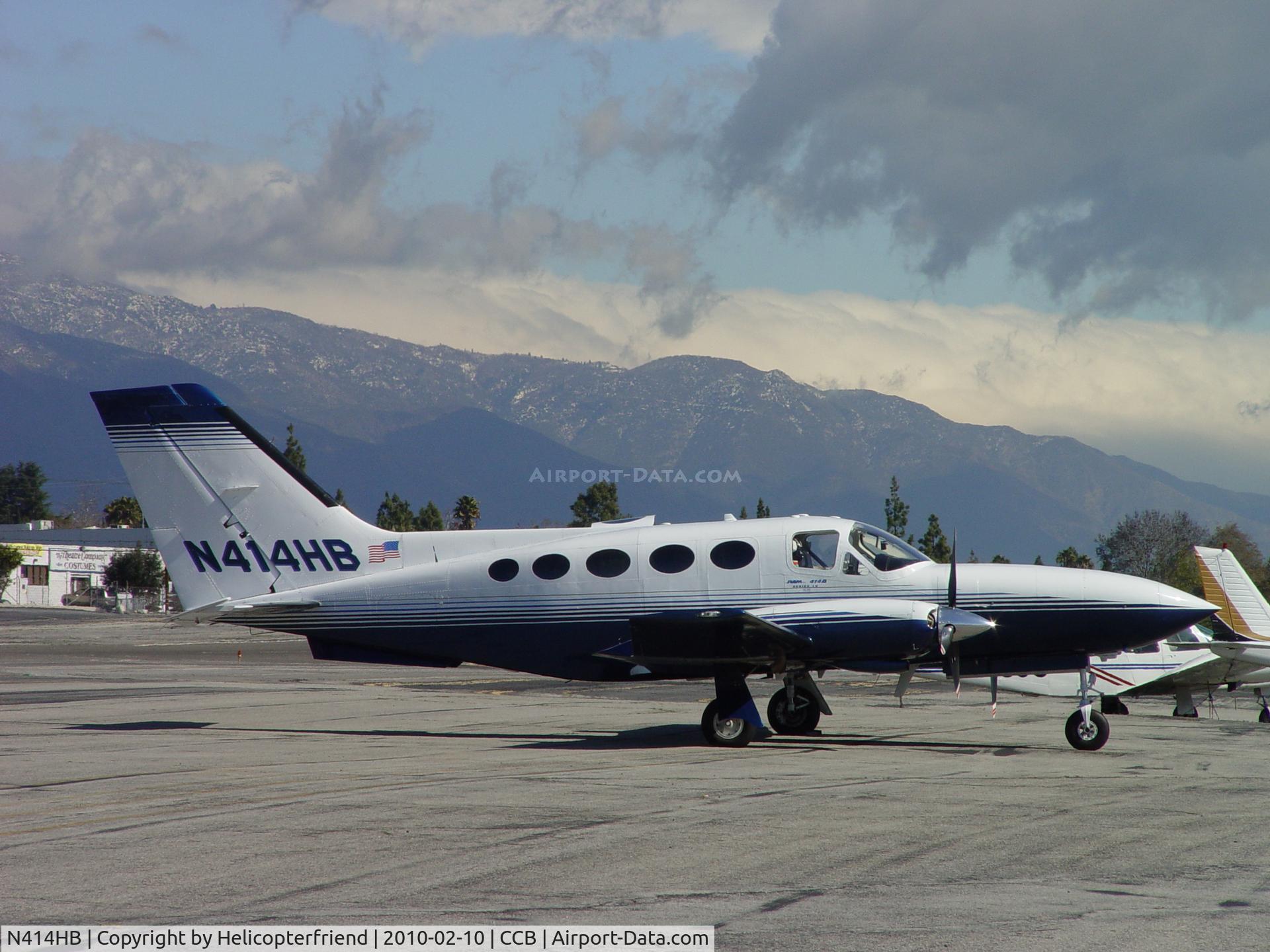 N414HB, 1978 Cessna 414A Chancellor C/N 414A0210, Visiting Cable