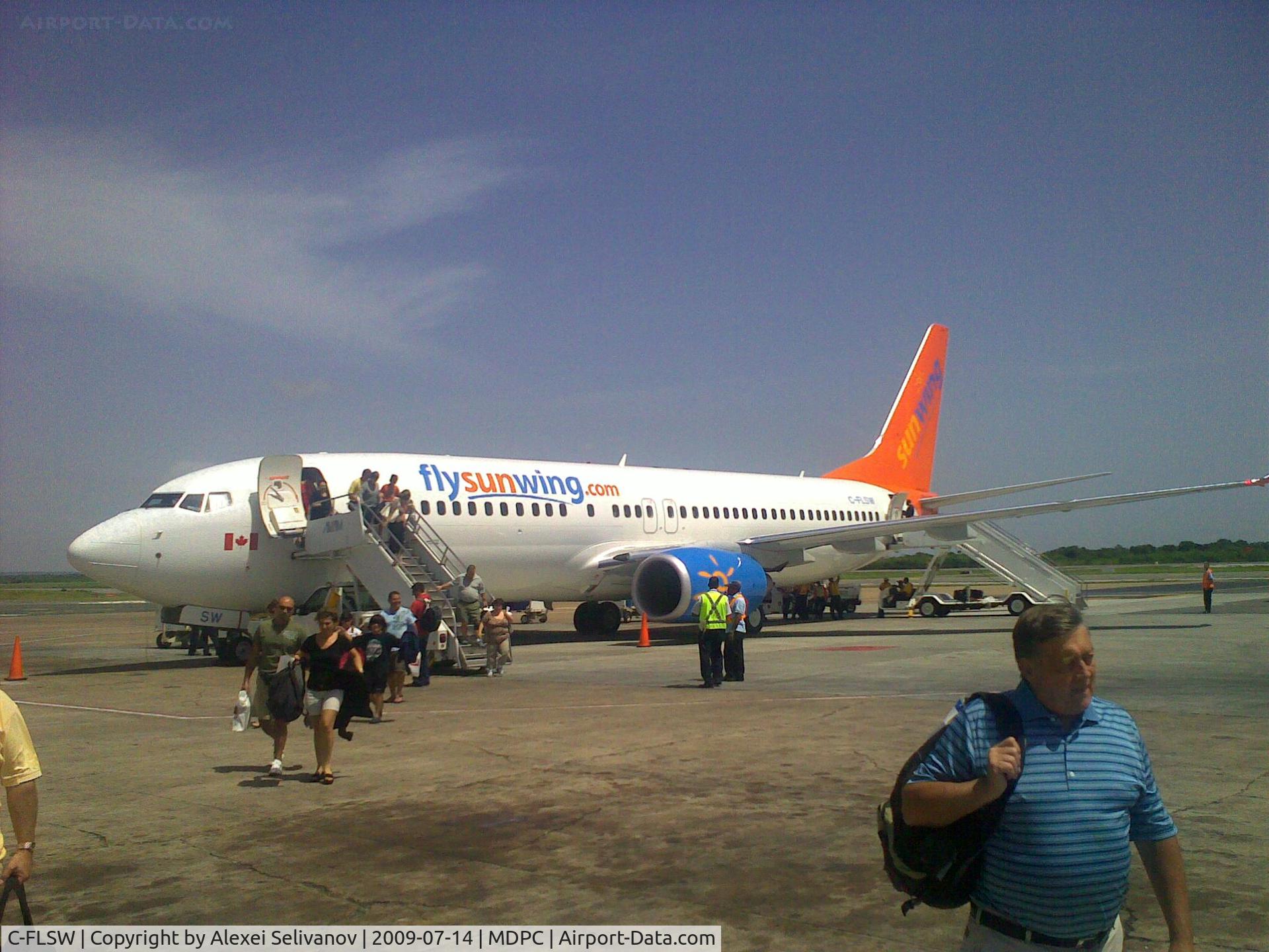 C-FLSW, 2008 Boeing 737-8HX C/N 36552, Sunwing Airlines Boeing 737-800