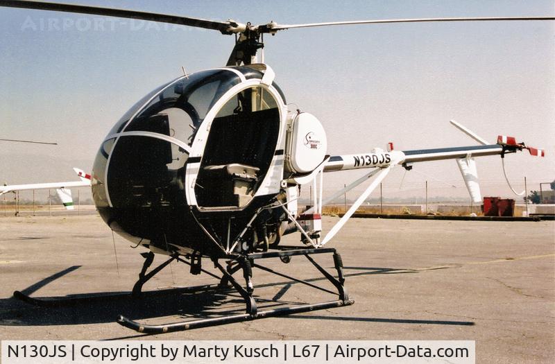 N130JS, 1991 Schweizer 269C C/N S1571, Western Helicopters ramp