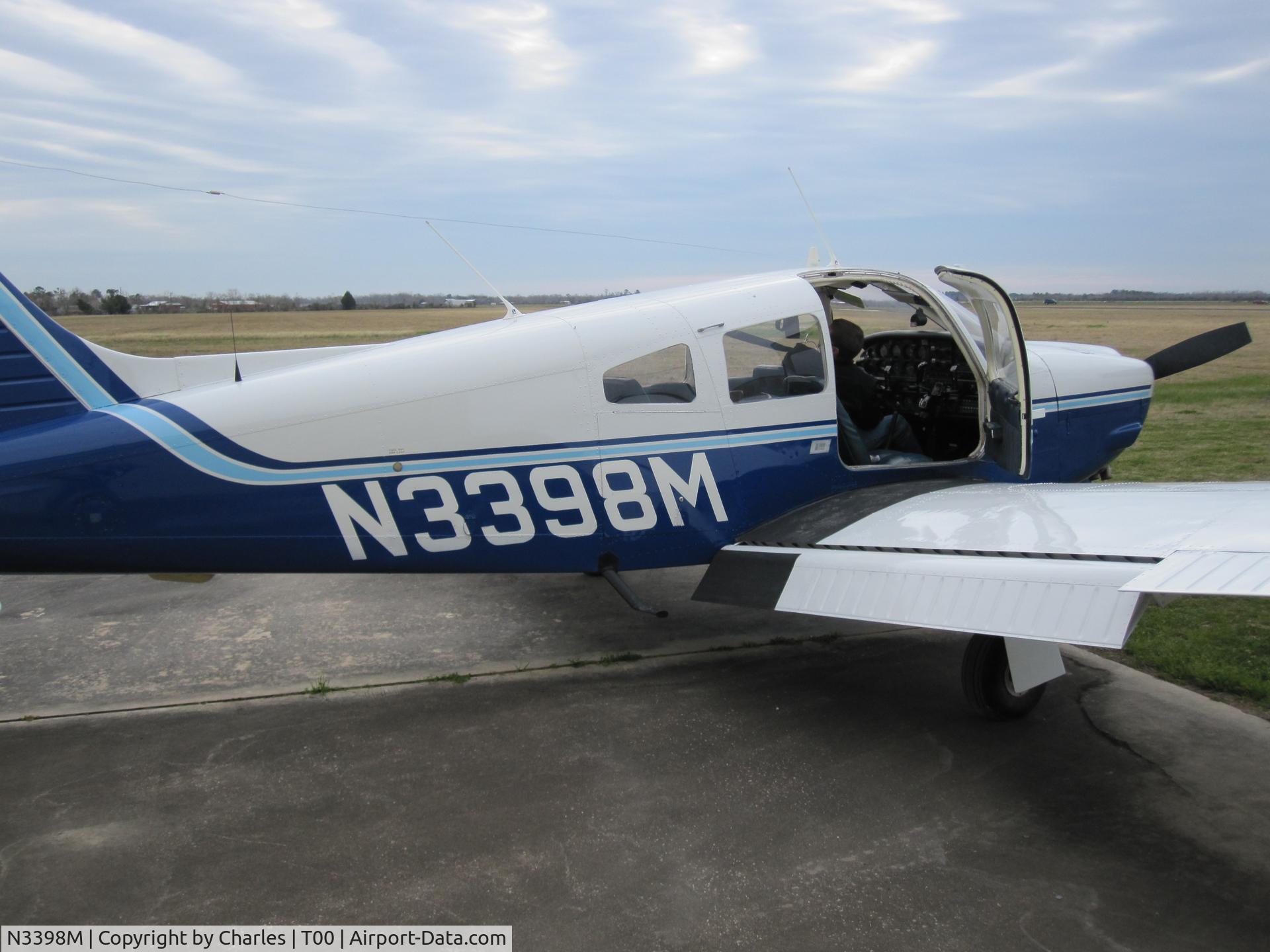N3398M, 1977 Piper PA-28R-201 Cherokee Arrow III C/N 28R-7837113, New paint Feb 2010